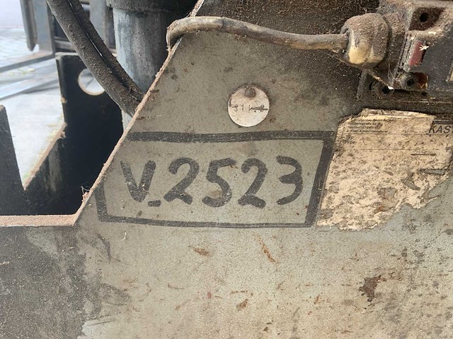 Kasto v2523 beugelzaagmachine - afbeelding 19 van  19