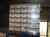 Katja apenkoppen op pallet. 90 dozen a 22 zakjes. tht 7-25. - afbeelding 1 van  2