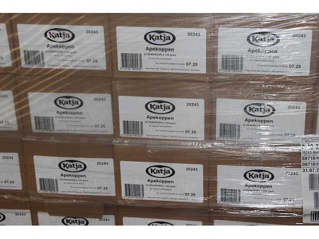Katja apenkoppen op pallet. 90 dozen a 22 zakjes. tht 7-25. - afbeelding 2 van  2