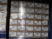 Katja regenboog geluk op pallet. 90 dozen a 22 zakjes. tht 9-25. - afbeelding 1 van  2