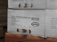 Katja zoete veters op pallet. 180 dozen a 15 zakjes. tht 11-25. - afbeelding 3 van  3