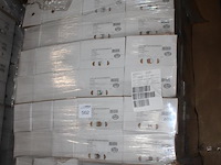 Katja zure matten regenboog op pallet. 180 dozen a 15 zakjes. tht 10-25. - afbeelding 2 van  3