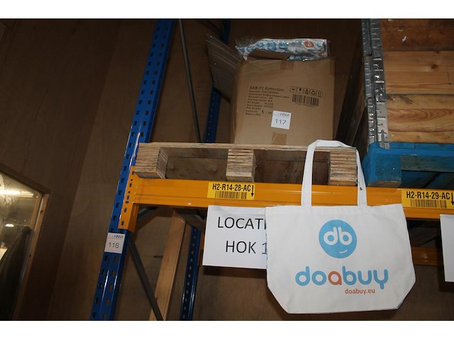 Katoenen draagtassen op pallet. ca. 300 stuks in 3 dozen. - afbeelding 1 van  1