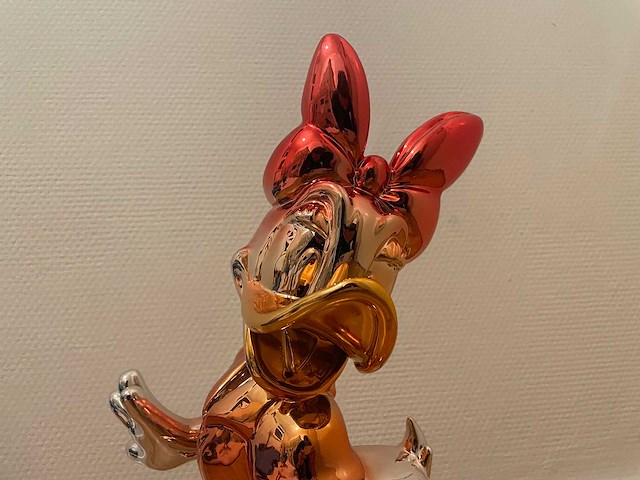 Katrien duck sculptuur lior24 - afbeelding 4 van  13