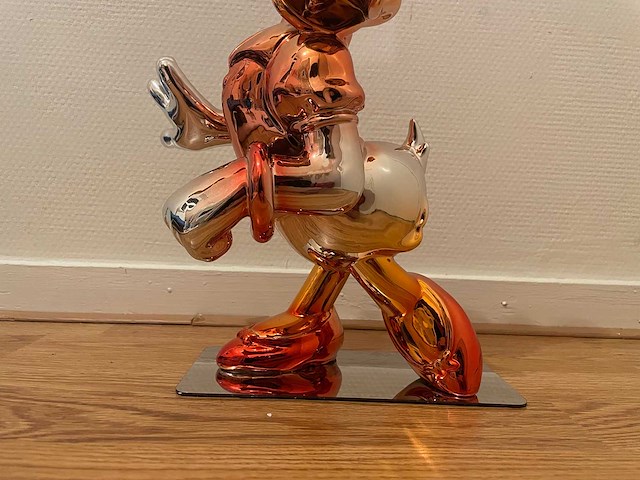 Katrien duck sculptuur lior24 - afbeelding 5 van  13