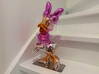 Katrien duck sculptuur - afbeelding 4 van  4