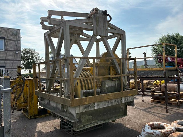 Katrol in hijsframe - afbeelding 1 van  7