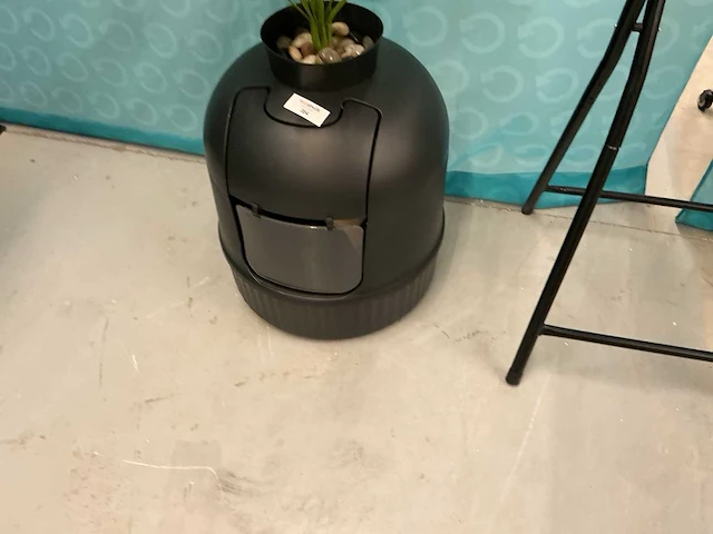Kattenbak met kunstplant - afbeelding 3 van  4
