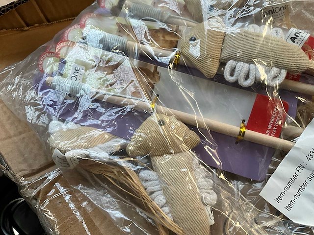 Kattenspeeltje (240x) - afbeelding 2 van  4