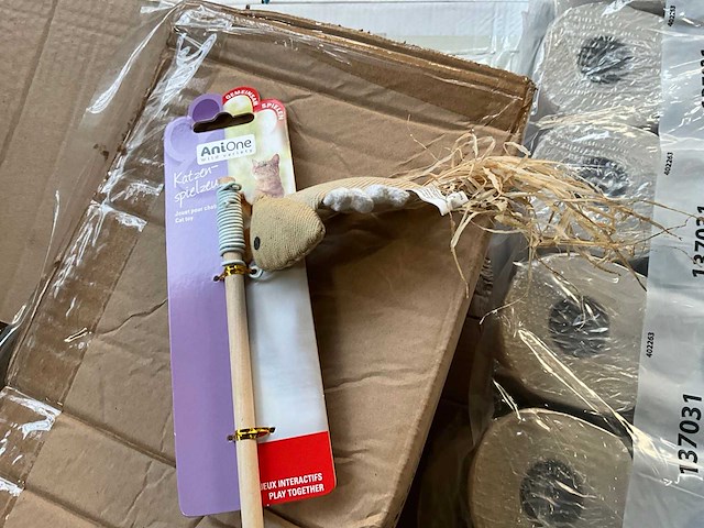 Kattenspeeltje (240x) - afbeelding 4 van  4