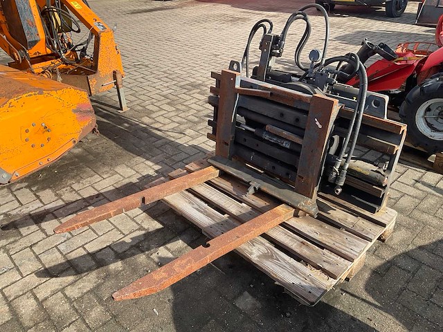 Kaup 15t491 hydraulische vorkversteller met rotator - afbeelding 1 van  10