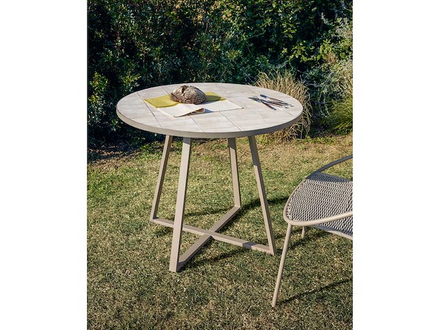 Kave home - tella - ronde tuintafel van gegalvaniseerd staal en beige tegels ø90 cm - afbeelding 2 van  6