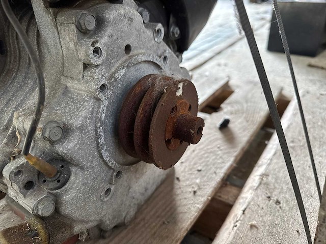 Kawasaki - fe250 - benzinemotor - afbeelding 1 van  9