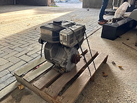 Kawasaki - fe250 - benzinemotor - afbeelding 3 van  9