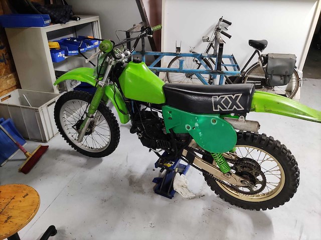 Kawasaki - kx 125 - crosser motorfiets - afbeelding 2 van  9