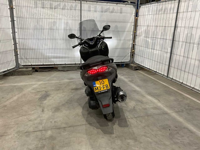 Kawasaki - scooter - j300 abs se - motorscooter - afbeelding 12 van  15