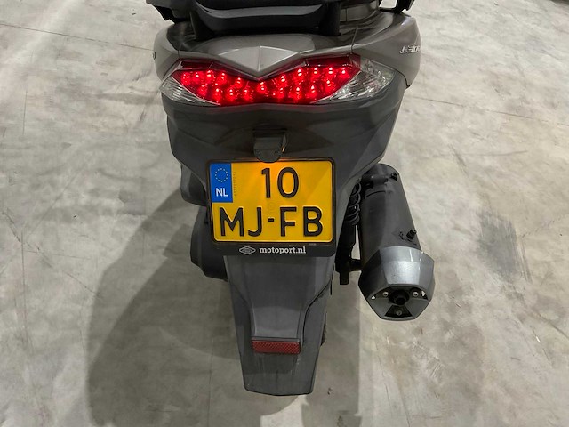 Kawasaki - scooter - j300 abs se - motorscooter - afbeelding 13 van  15