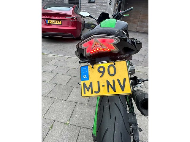 Kawasaki - tour - z 800 abs - 90-mj-nv - afbeelding 19 van  24