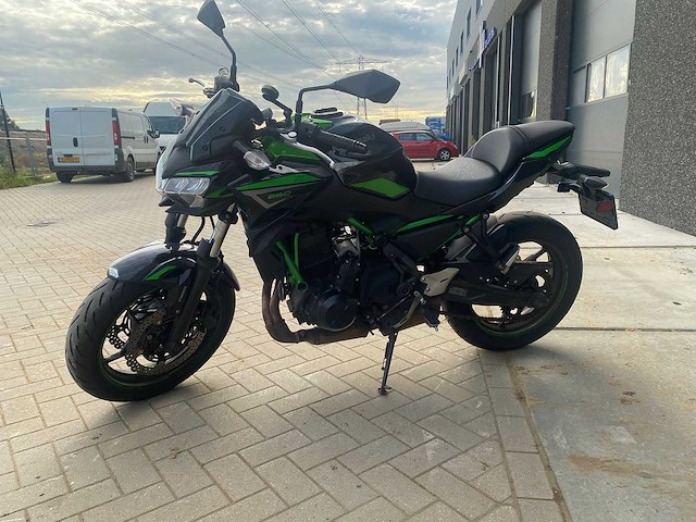 Kawasaki - tour - z650 - afbeelding 2 van  6