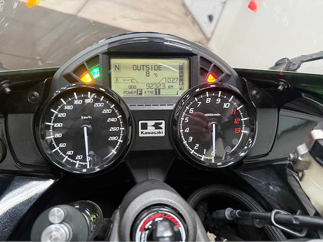 Kawasaki - zzr 1400 - tour - motorfiets - 2014 - afbeelding 3 van  8