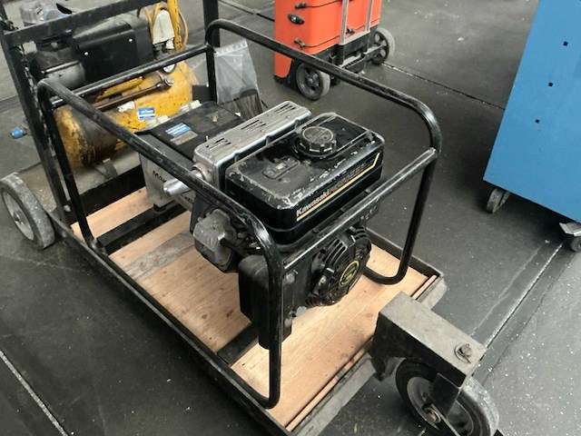 Kawasaki fe 250 stroomaggregaat - afbeelding 3 van  7