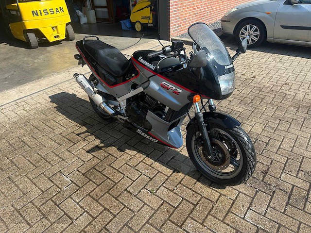 Kawasaki gpz 500 motorfiets - afbeelding 2 van  6