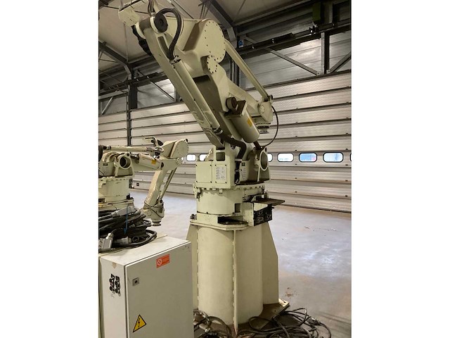 Kawasaki industriële robot - afbeelding 3 van  7