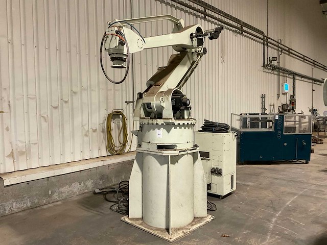 Kawasaki industriële robot - afbeelding 1 van  7