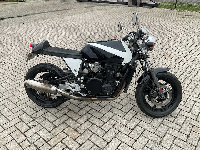 Kawasaki sport 750 motorfiets - afbeelding 1 van  10