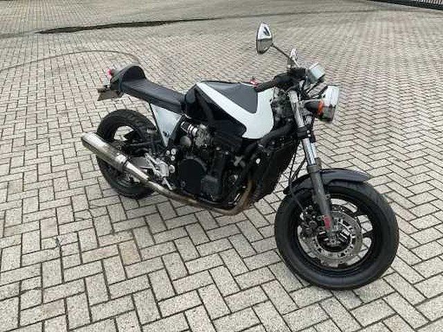Kawasaki sport 750 motorfiets - afbeelding 6 van  10