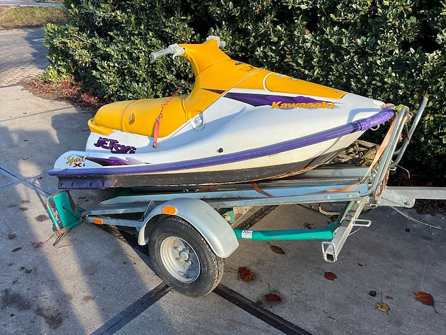 Kawasaki sport xi jetski met trailer - afbeelding 1 van  18