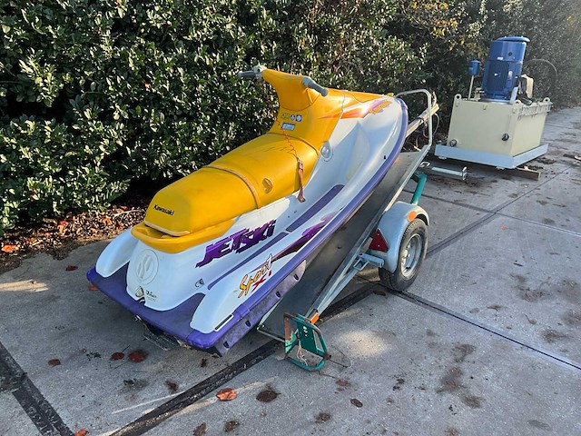 Kawasaki sport xi jetski met trailer - afbeelding 11 van  18
