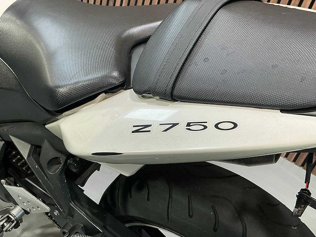 Kawasaki z 750 motorfiets - afbeelding 16 van  26
