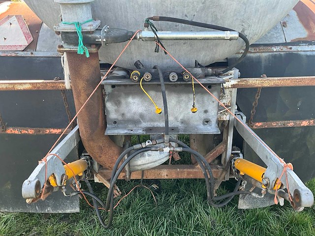 Kaweco 10500l mesttank - afbeelding 8 van  24