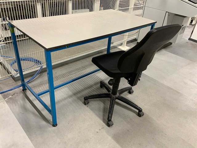 Kaymar - werkbank met 2-delige aarde verbindingspunt en eurokraft werkplaats bureaustoel - afbeelding 2 van  8