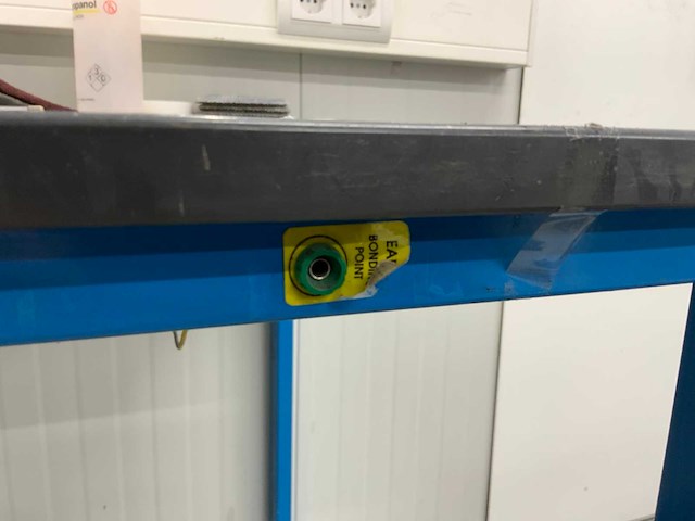 Kaymar - werkbank met 2-delige aarde verbindingspunt - afbeelding 7 van  7