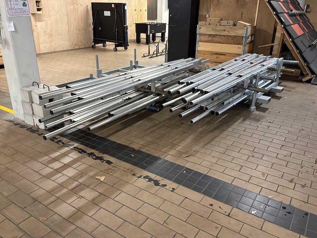 Kc roof val beveiliging plat dak met toebehoren (15x) - afbeelding 1 van  11