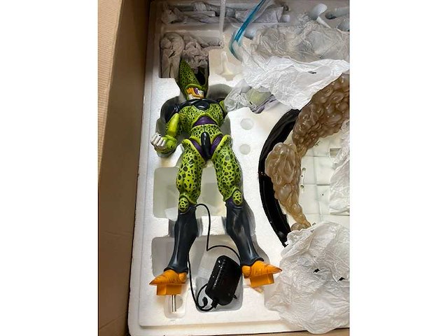 Kd collectibles - dragon ball z perfect cell limited edition resin statue 1/4 scale - afbeelding 13 van  20
