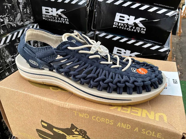 Keen damesslippers (5x) - afbeelding 1 van  5