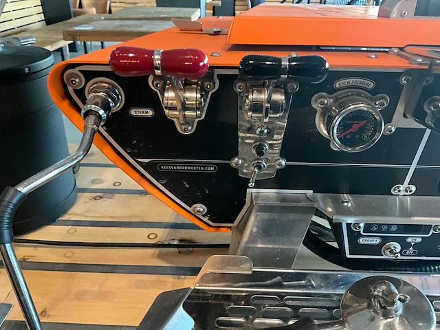 Kees van der westen - spirit 2-groeps - espresso machine - afbeelding 14 van  15