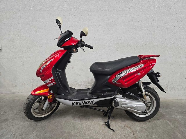 Keeway - snorscooter - f-act - 2t 25km uitvoering 61fvb4 - afbeelding 1 van  7