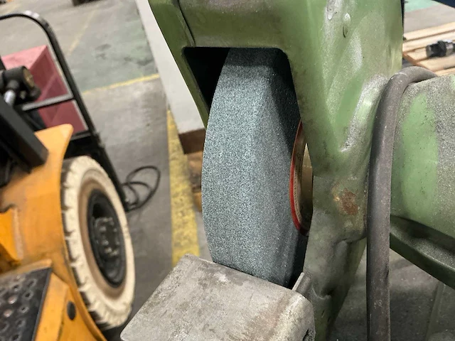 Kef-motor slibette 8n dubbelsteens slijpmachine - afbeelding 2 van  10