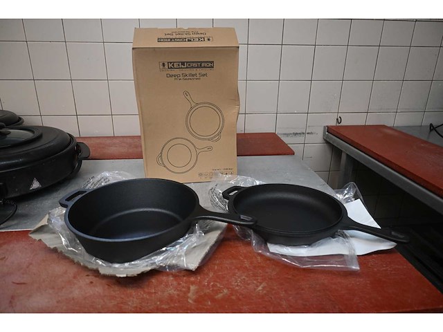 Keij cast iron gietijzeren pannenset - afbeelding 1 van  5