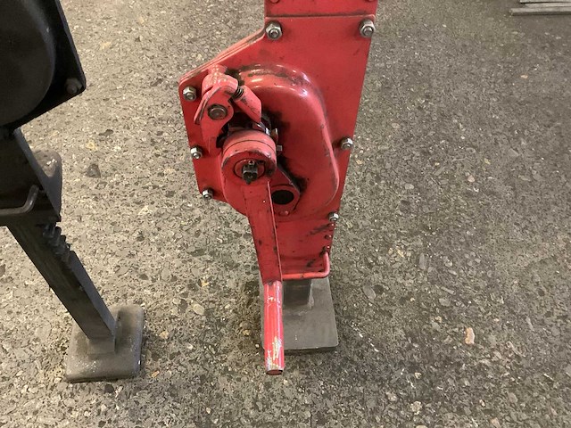 Kelderwinde / dommekracht (2x) - afbeelding 2 van  11