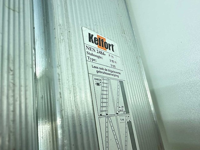 Kelfort - 3120 - uitzettrap - afbeelding 2 van  5
