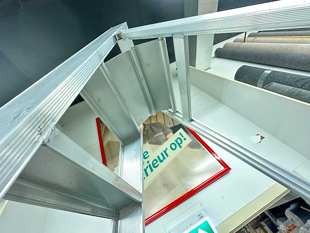 Kelfort - 3120 - uitzettrap - afbeelding 4 van  5