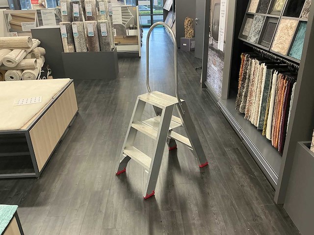 Kelfort - trap - afbeelding 1 van  3