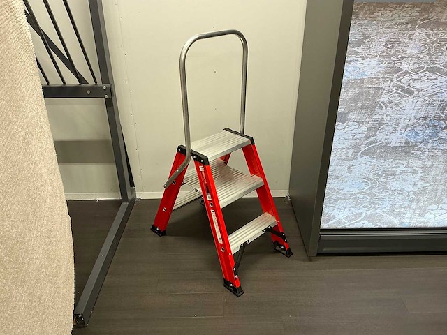 Kelfort - uitzettrap - afbeelding 1 van  3