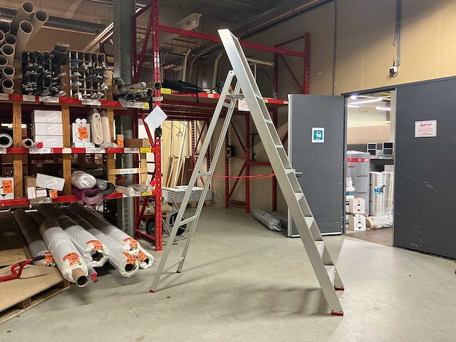 Kelfort - uitzettrap - afbeelding 1 van  3