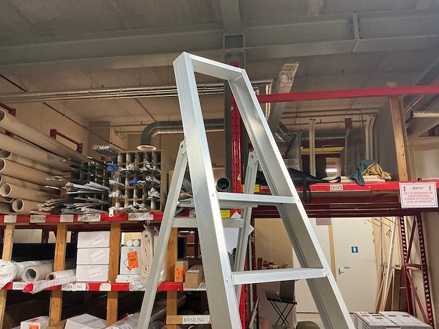 Kelfort - uitzettrap - afbeelding 2 van  3